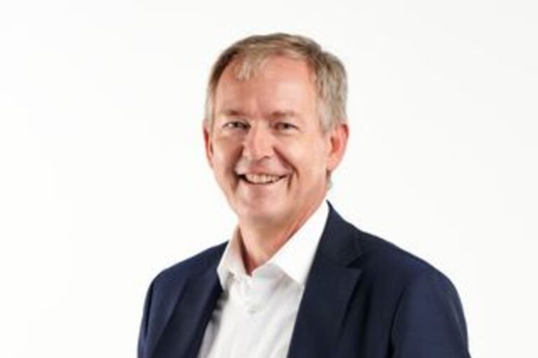 bock-weit_large_hzkDSBbRrL-Mobile